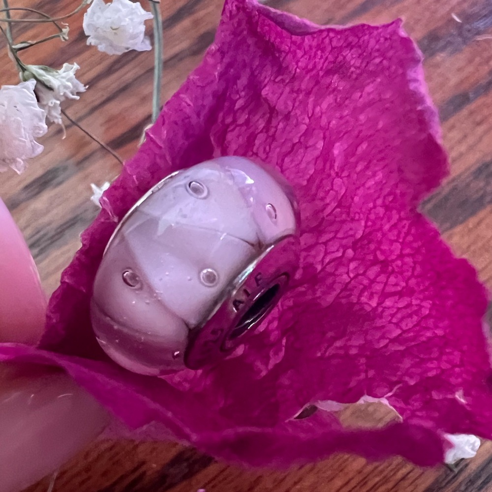 Pandora Murano Glass Charm in Pretty Light Pink with Sterling Silver Accents 💕